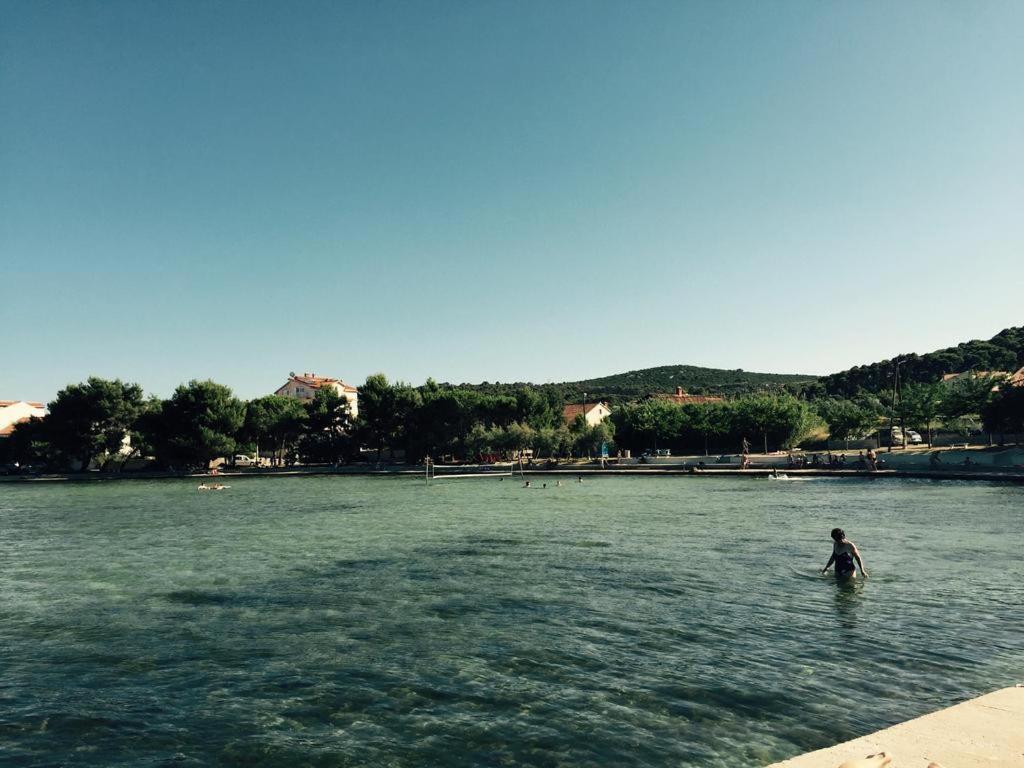 Apartments Villa Lora Kraj  ภายนอก รูปภาพ