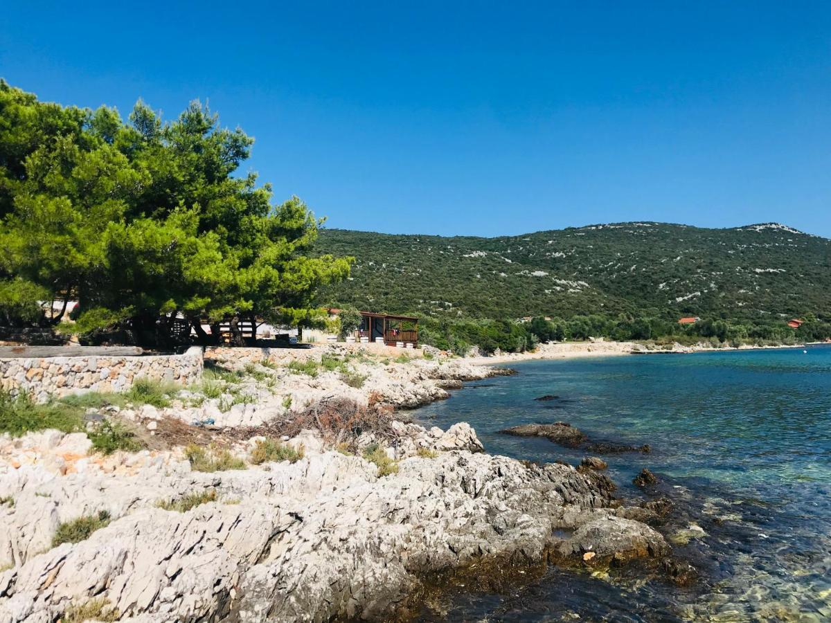 Apartments Villa Lora Kraj  ภายนอก รูปภาพ