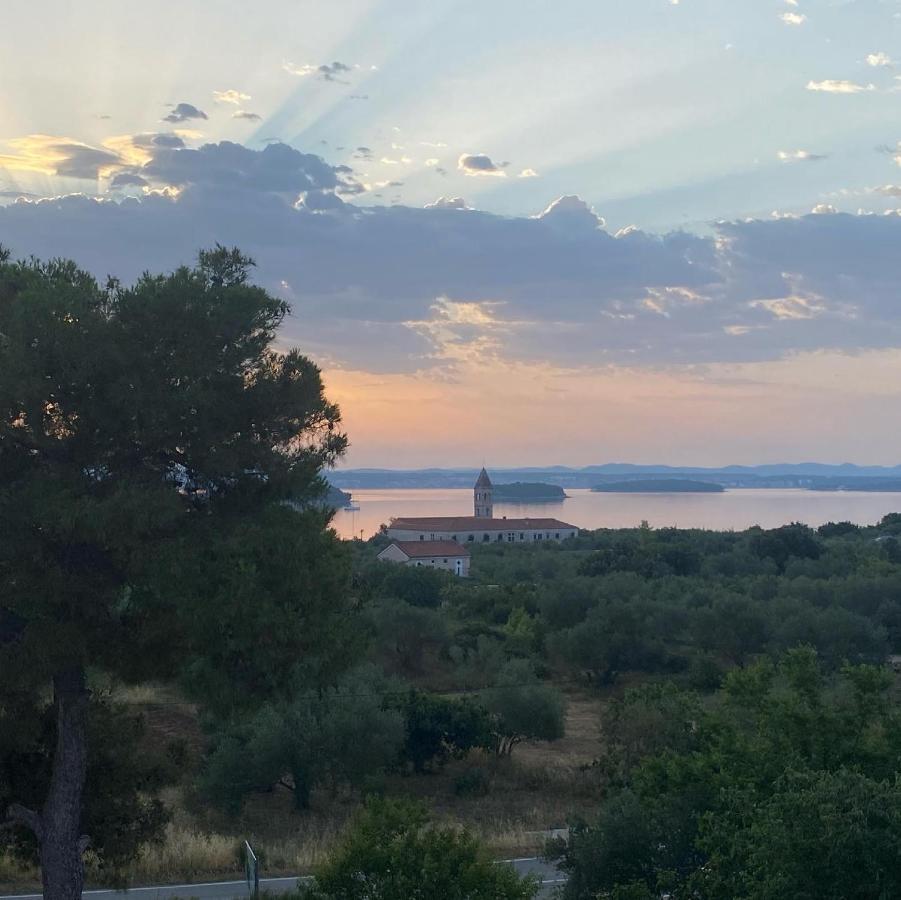 Apartments Villa Lora Kraj  ภายนอก รูปภาพ