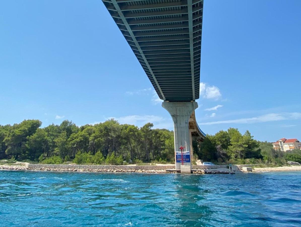 Apartments Villa Lora Kraj  ภายนอก รูปภาพ