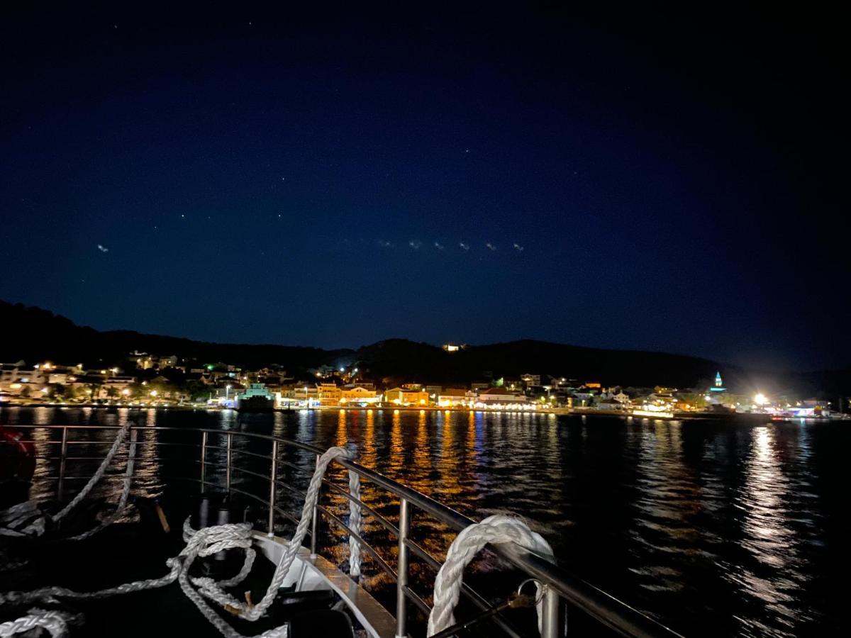Apartments Villa Lora Kraj  ภายนอก รูปภาพ