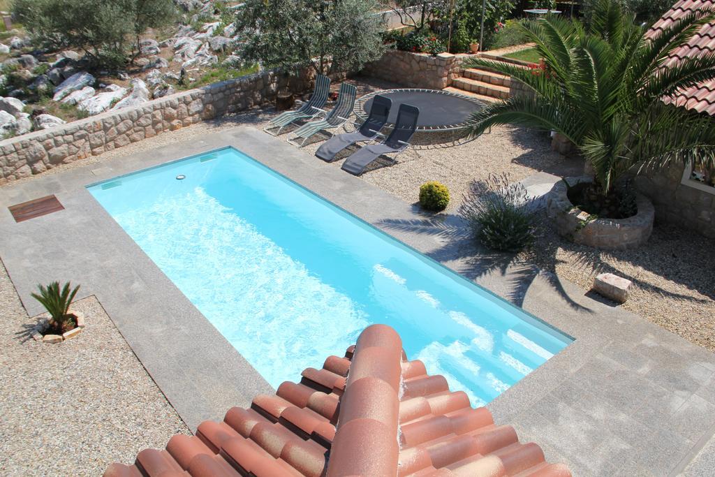 Apartments Villa Lora Kraj  ภายนอก รูปภาพ