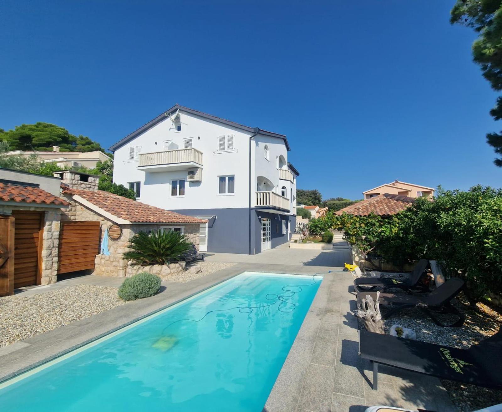 Apartments Villa Lora Kraj  ภายนอก รูปภาพ